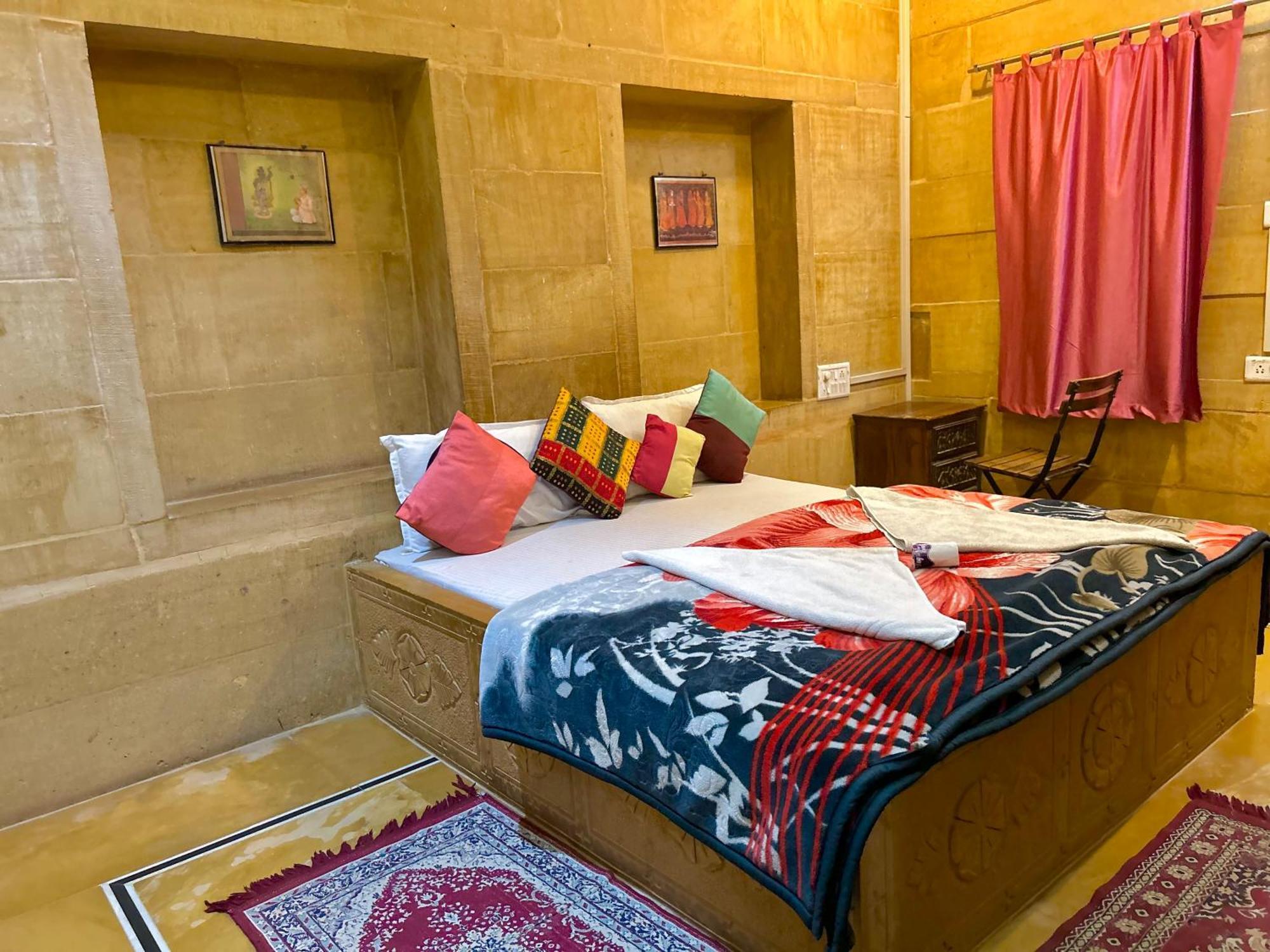 Hotel Pol Haveli Jaisalmer Exterior photo